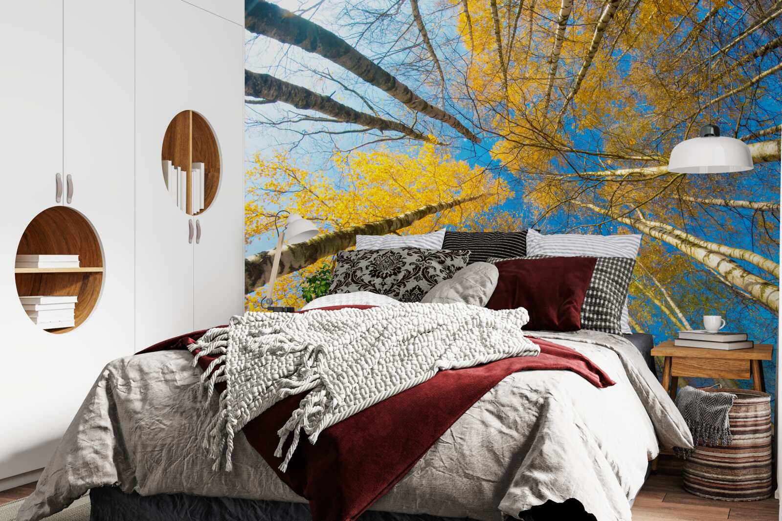 Fototapeta wierzchołki wysokich drzew pomalowane są na żółto