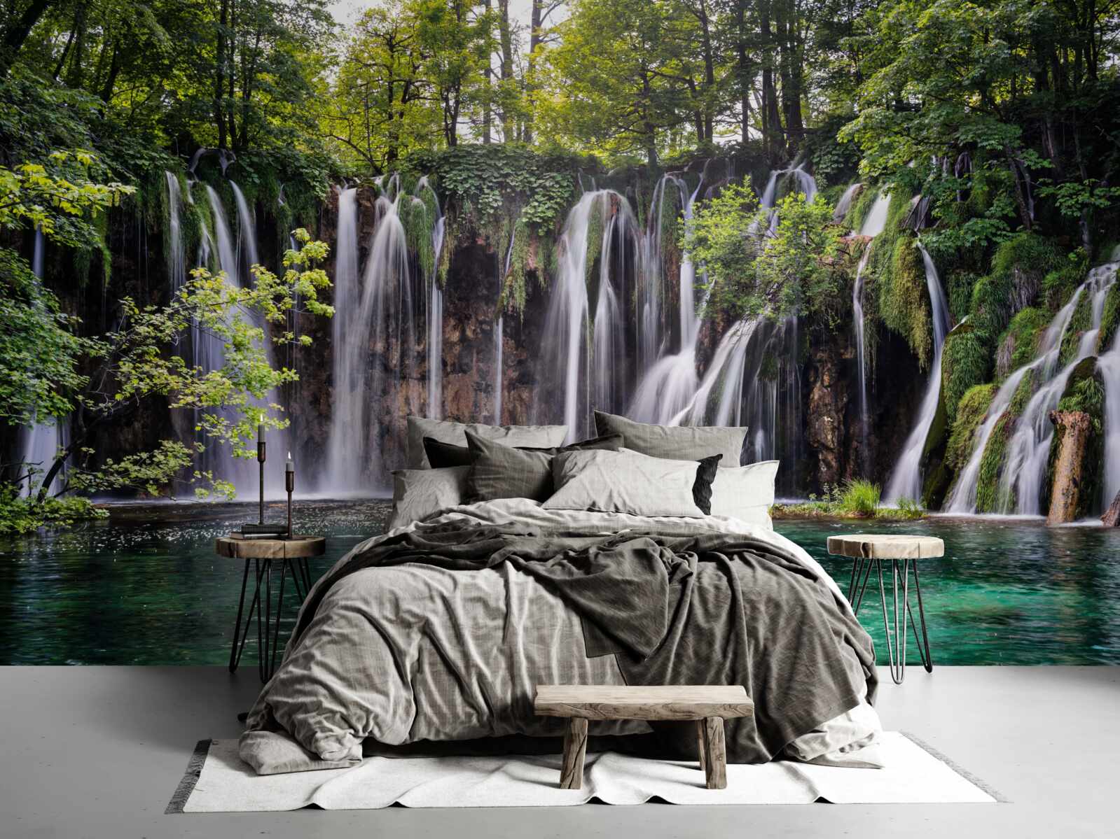 Fototapeta wodospady wpływające do czystego jeziora