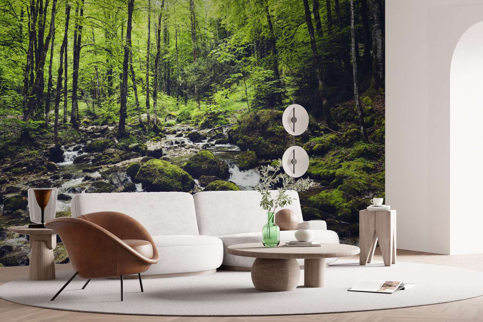 Fototapeta wodospad w górach, otoczony zielonym gajem