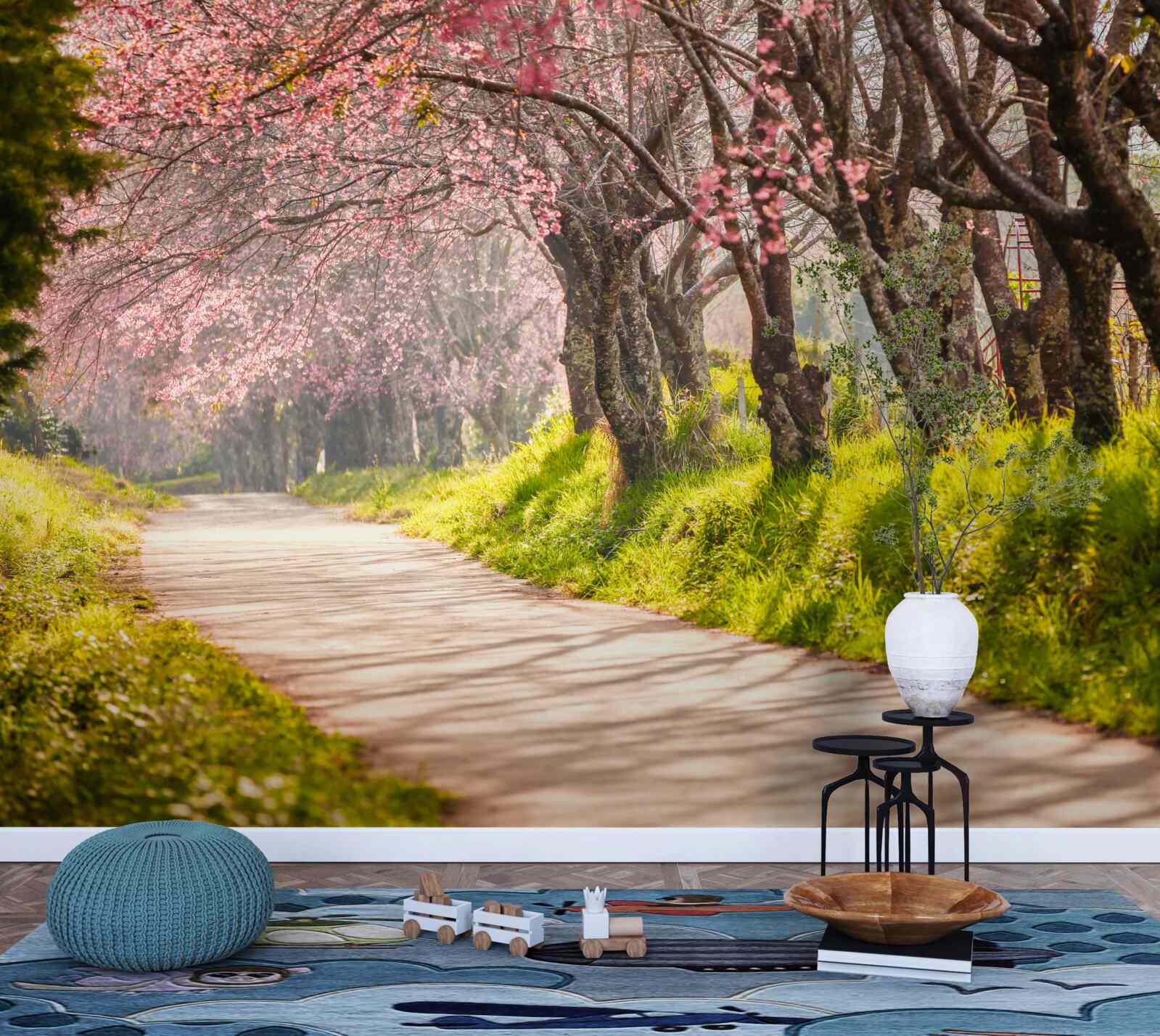 Fototapeta drzewa kwitnące wzdłuż cichej autostrady