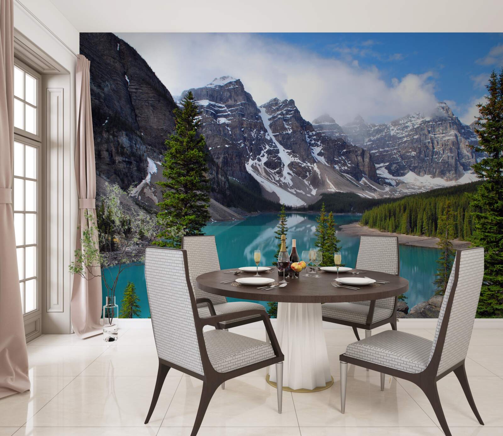 Fototapeta jezioro z błękitną wodą u podnóża szczytów górskich