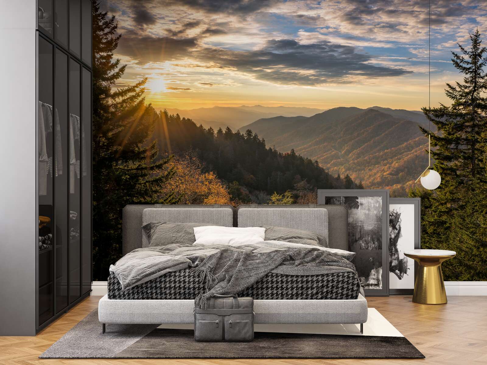 Fototapeta zachodzące słońce nad górskimi szczytami