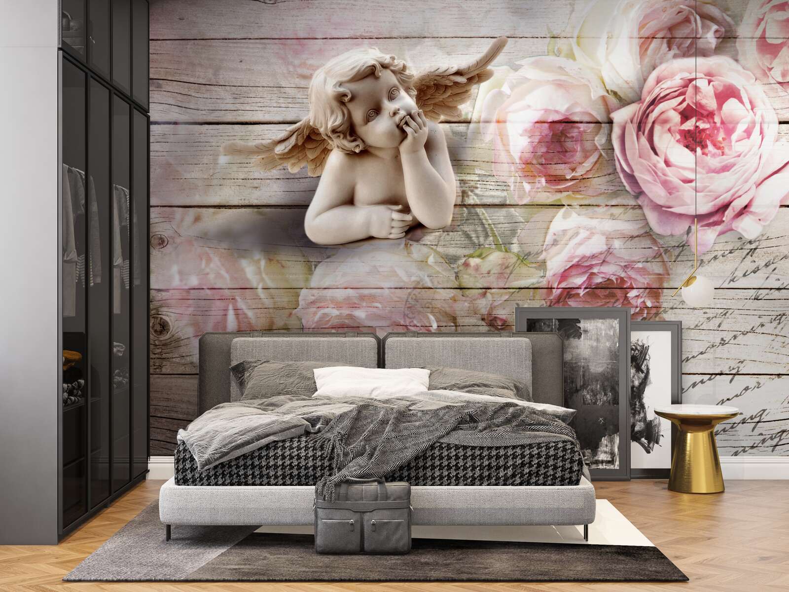 Fototapeta odblaskowy aniołek i szkarłatne pąki róż