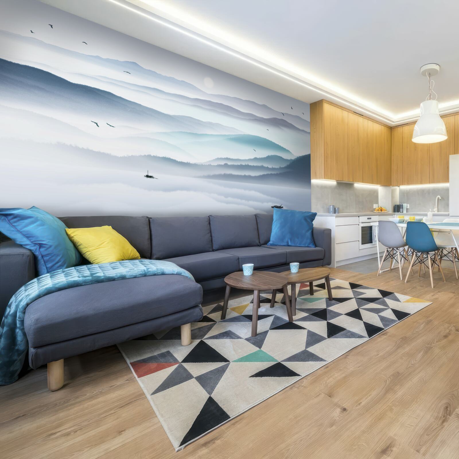 Fototapeta nadchodzi mgła, zakrywając górską rzekę grubą zasłoną