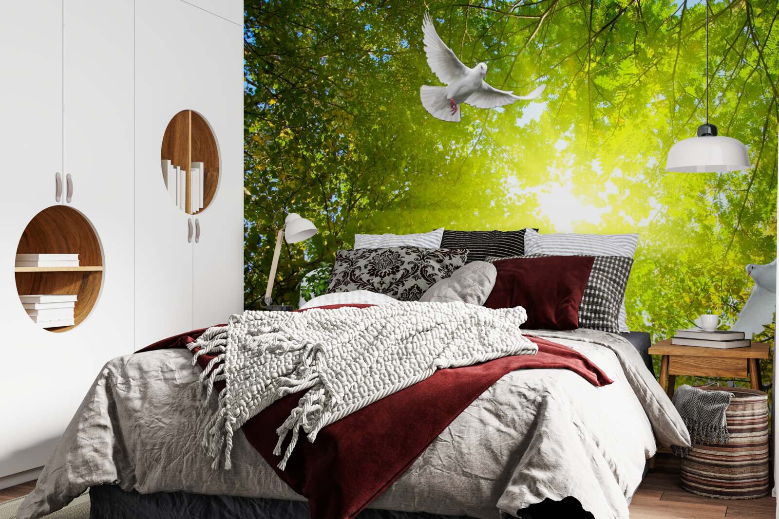 Fototapeta ptaki latają w głębi lasu