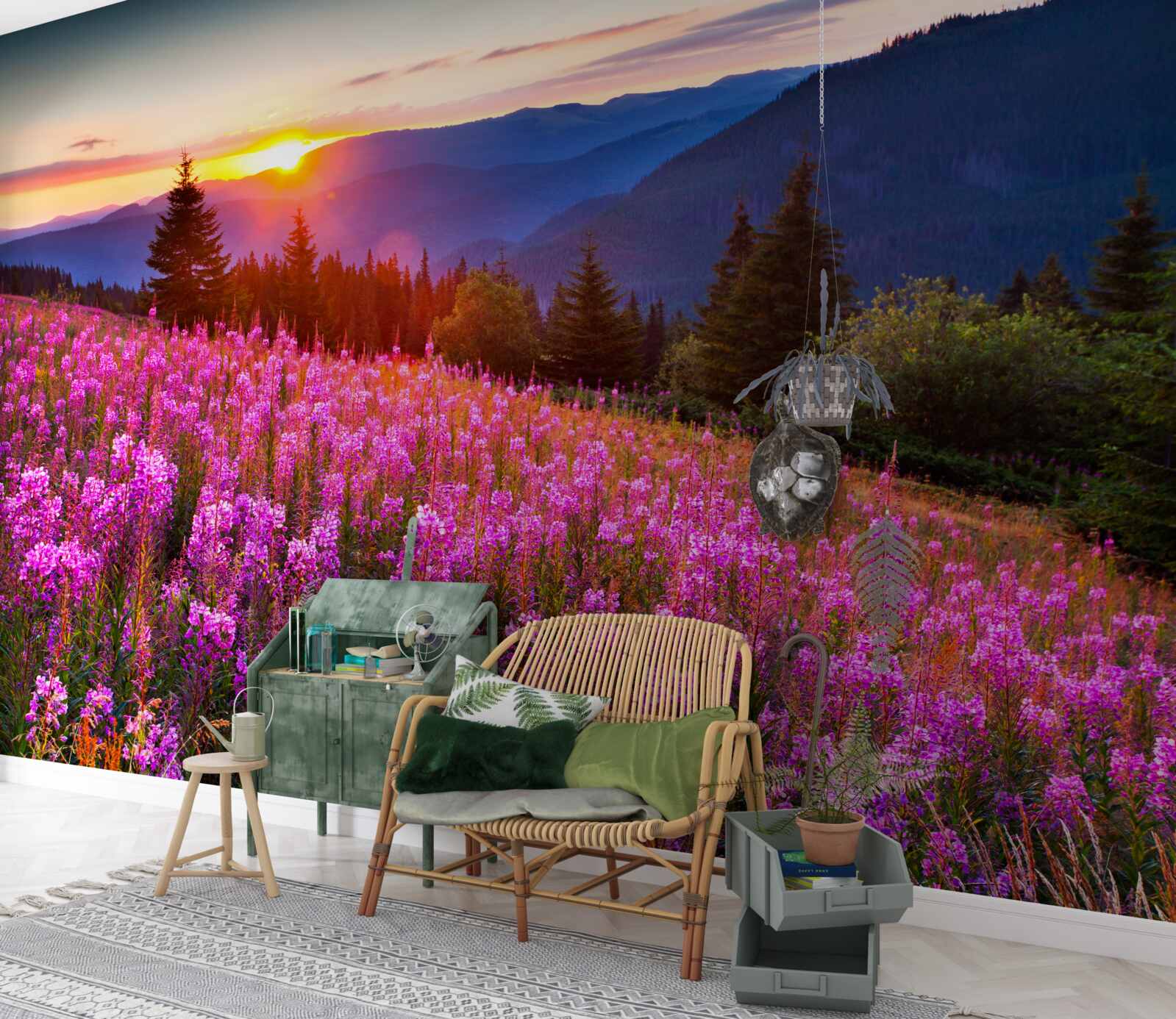 Fototapeta zakon nad kwitnącą górską łąką