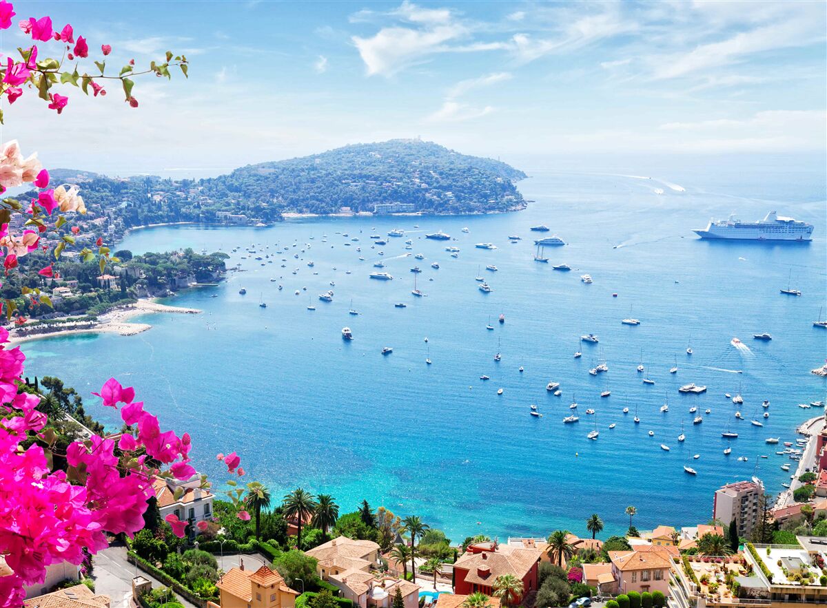 Fototapeta dok w pobliżu wybrzeża szafirów