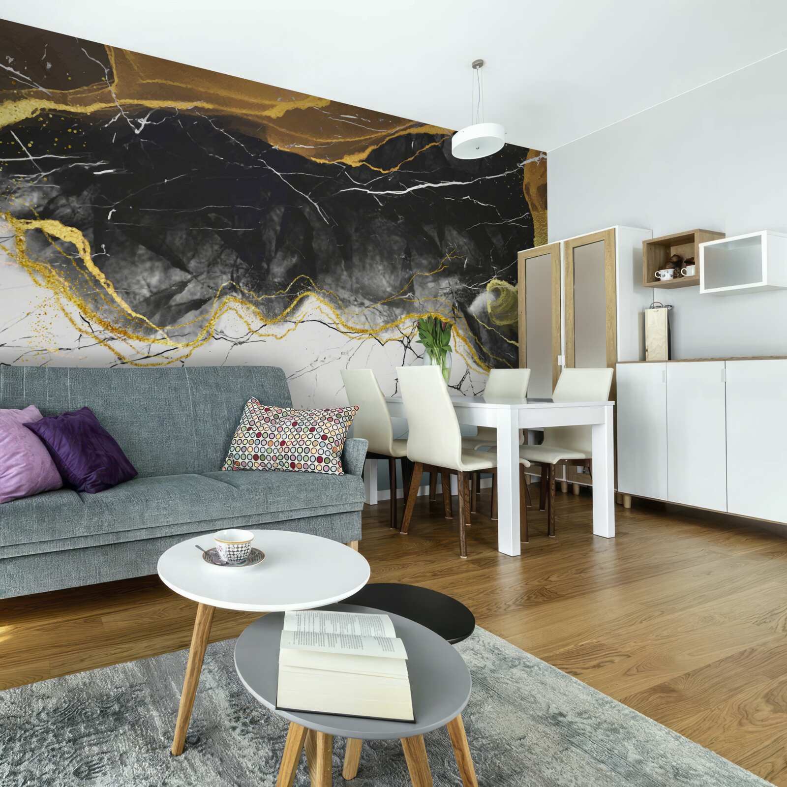 Fototapeta marmur czarno-biały ze złotymi odcieniami