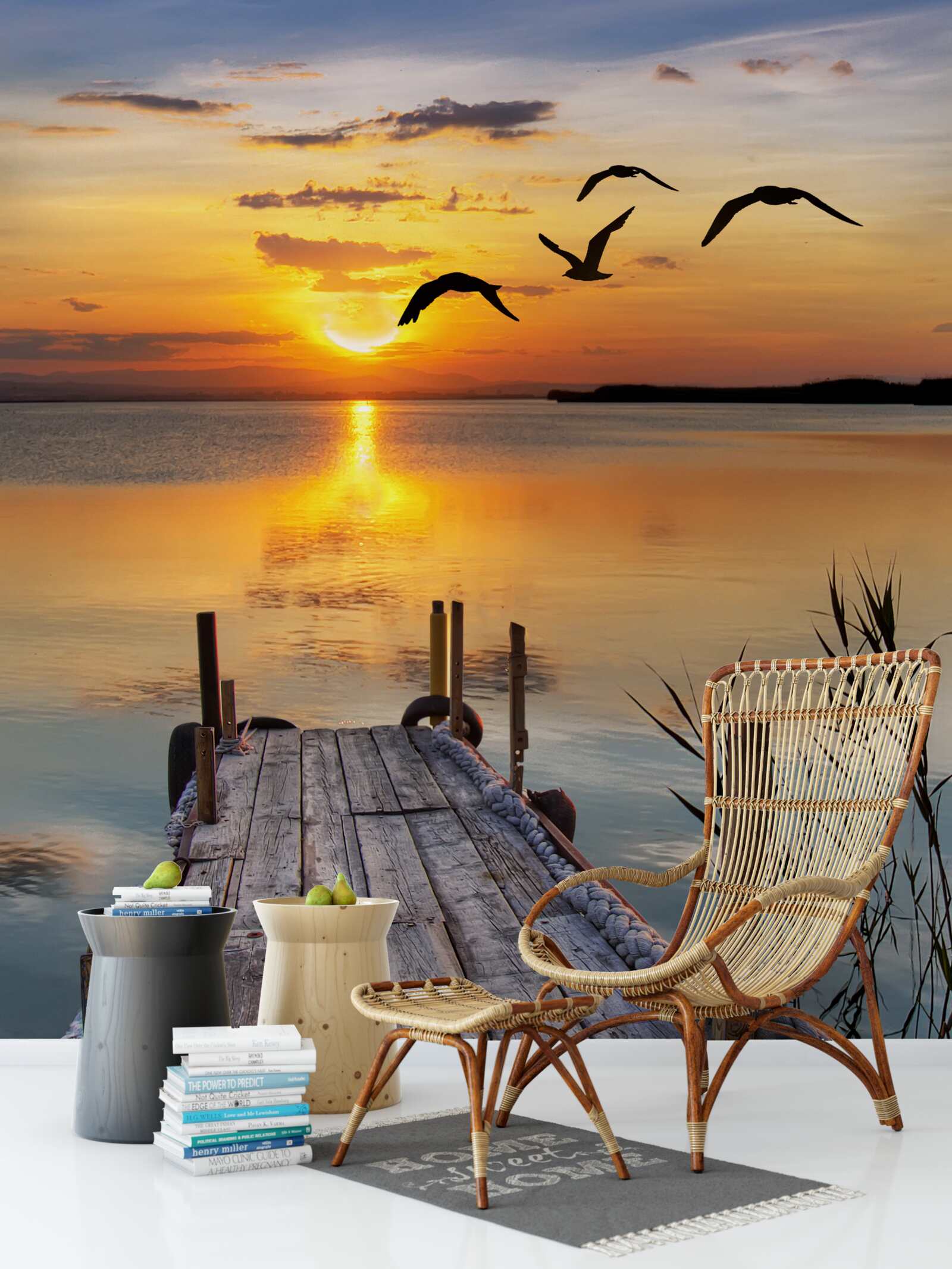 Fototapeta ciepły zachód słońca na moście, gdzie krążą mewy