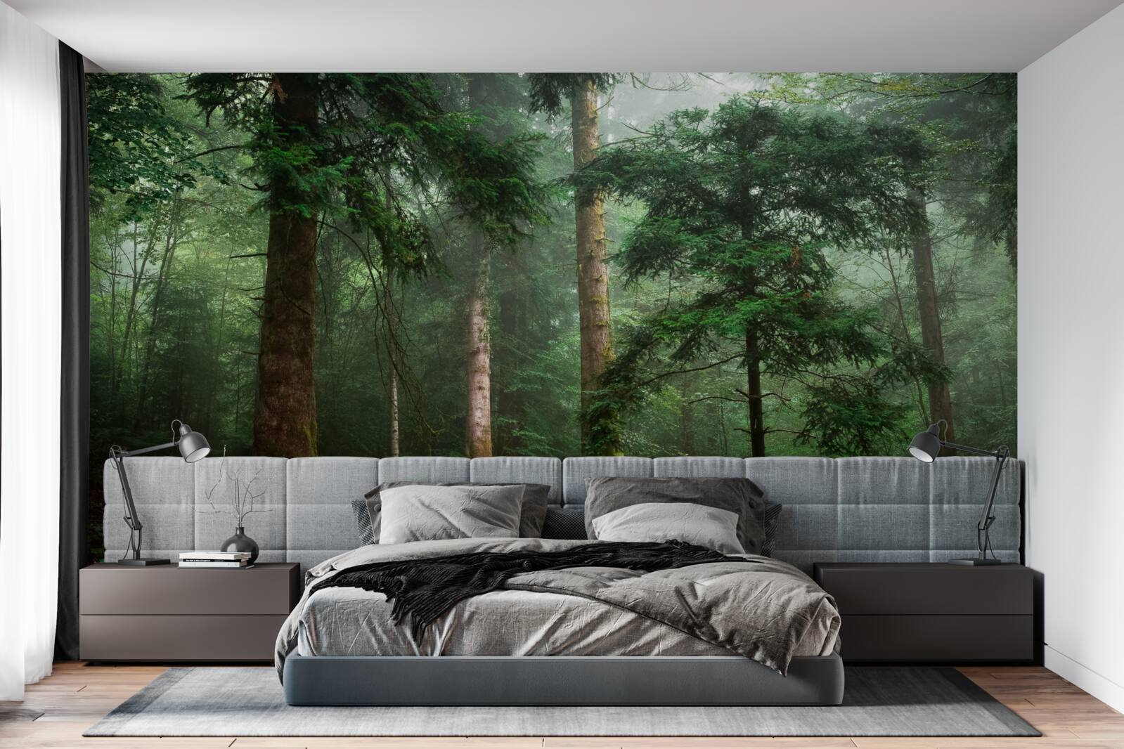 Fototapeta stary las iglasty spowija gęsta mgła