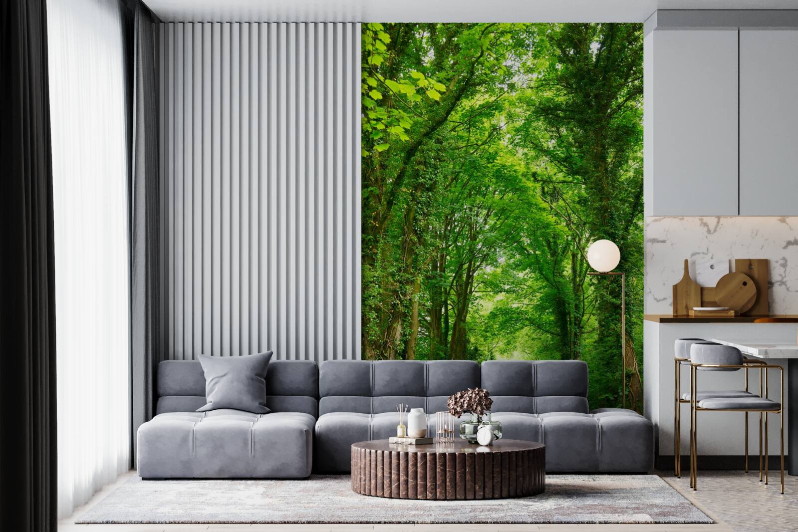 Fototapeta nad ścieżką wznoszą się łuki z zielonych drzew