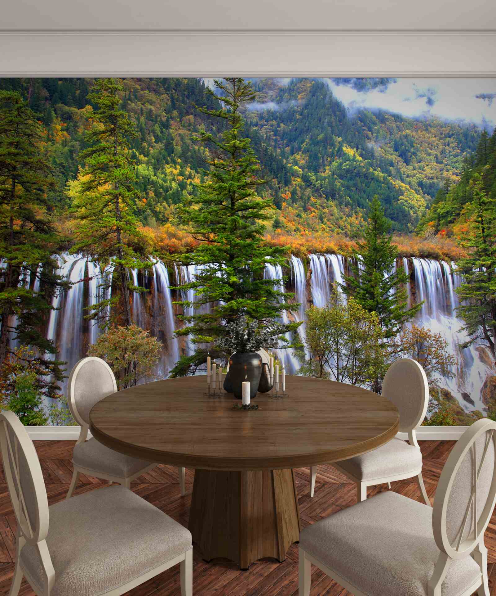 Fototapeta ogromny wodospad spływający po zboczach gór