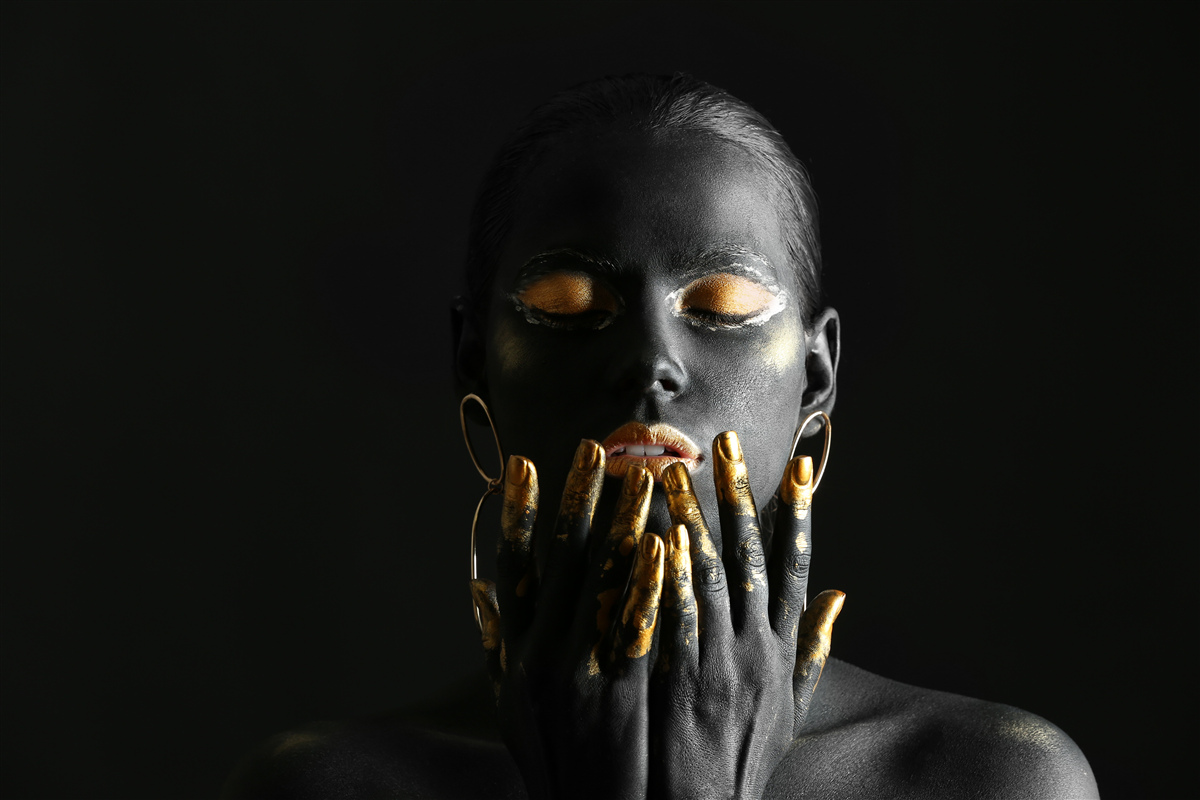 Fototapeta kobieta z zaciśniętymi ustami