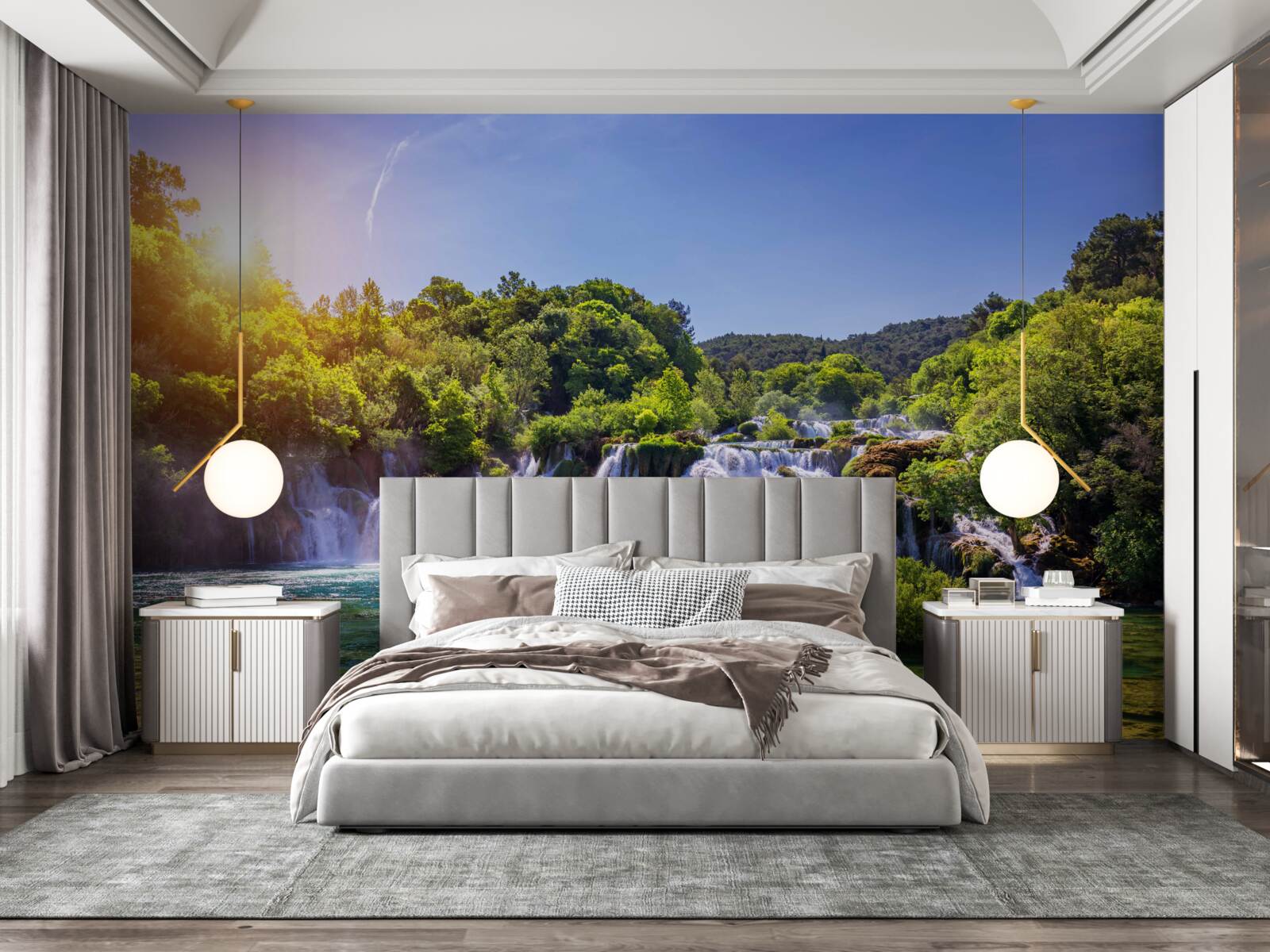 Fototapeta wodospad, pędząc wody pod zapadającym zmrokiem, wydaje głośny dźwięk