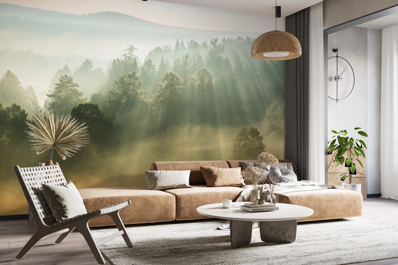 Fototapeta w lesie gęsta mgła rozprasza się pod wpływem słońca