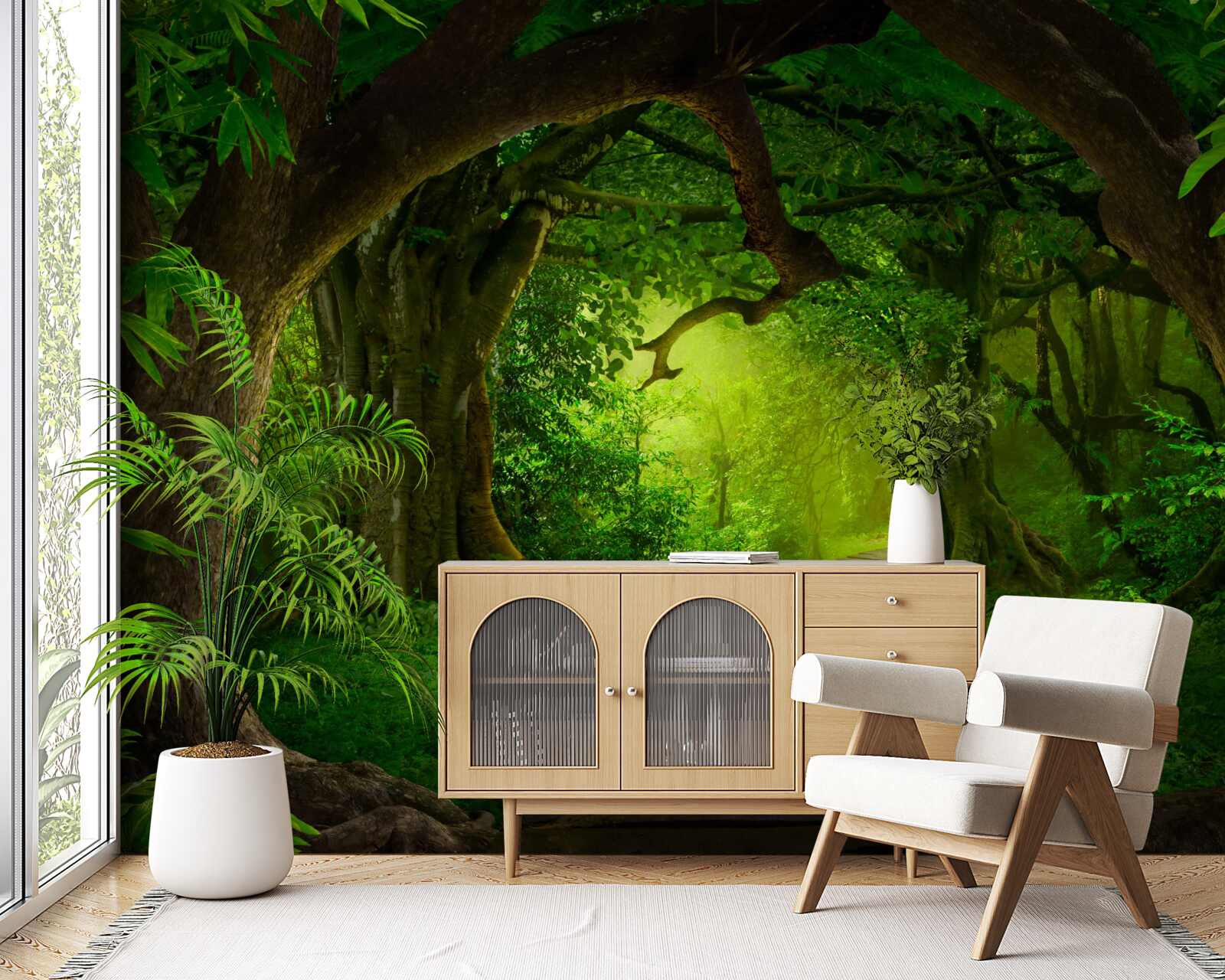 Fototapeta jasna ścieżka wśród starożytnych drzew leśnych