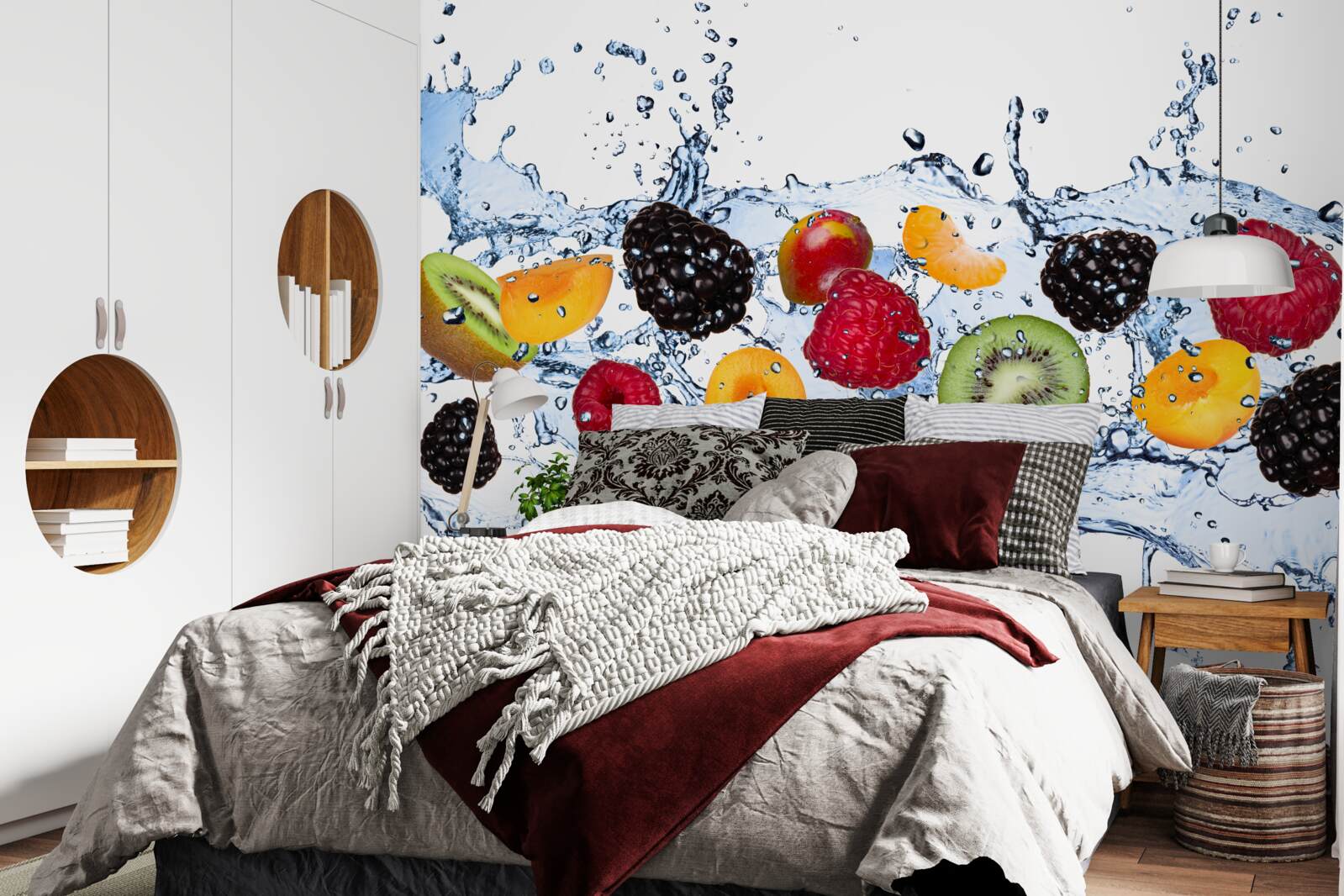 Fototapeta owoce pokrojone na kawałki i pływające w wodzie nasycano wilgocią