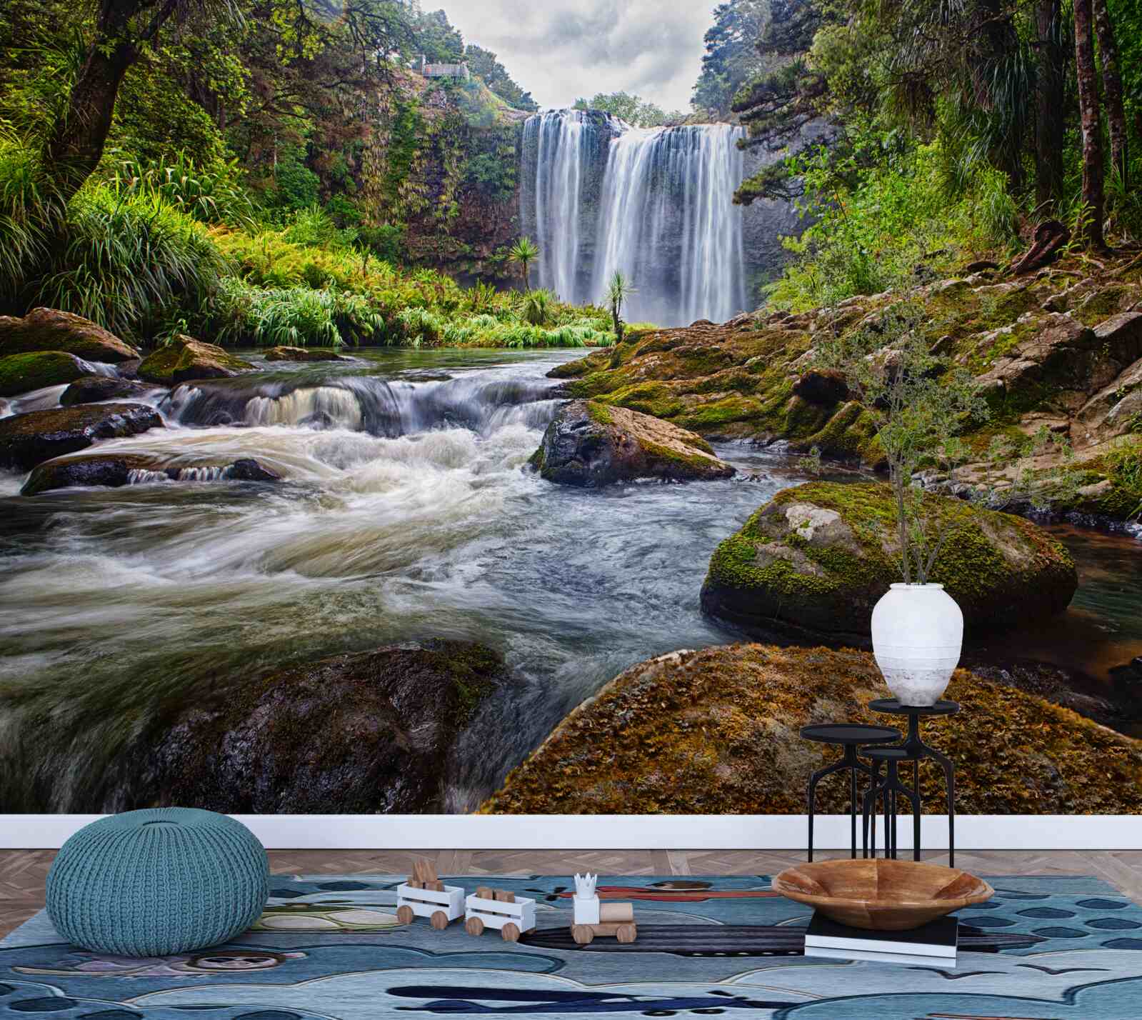 Fototapeta głośny dźwięk wodospadu spadającego ze szczytu góry