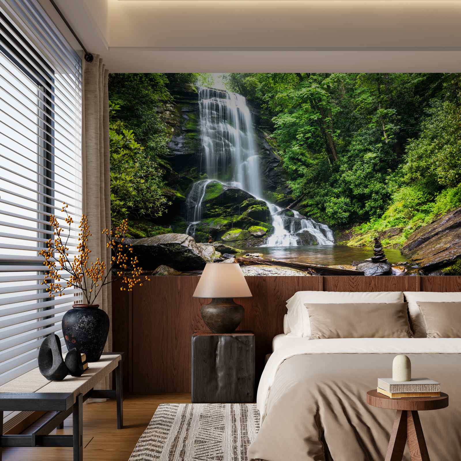 Fototapeta wody górskiego wodospadu szybko spadają w lesie