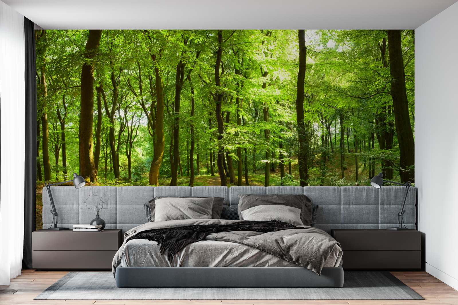 Fototapeta trawnik w gęstym szmaragdowym lesie