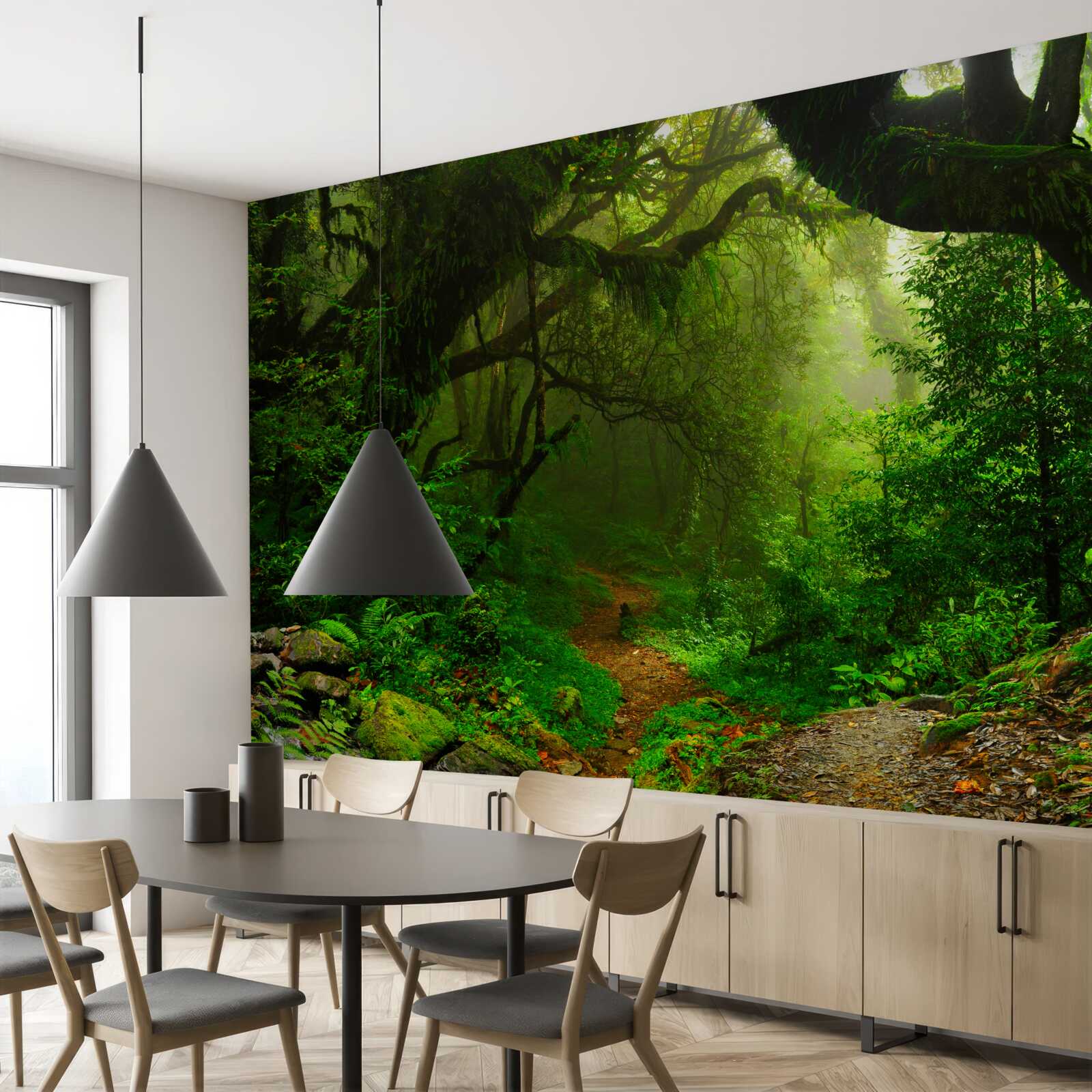 Fototapeta ścieżka przez gęsty zielony las