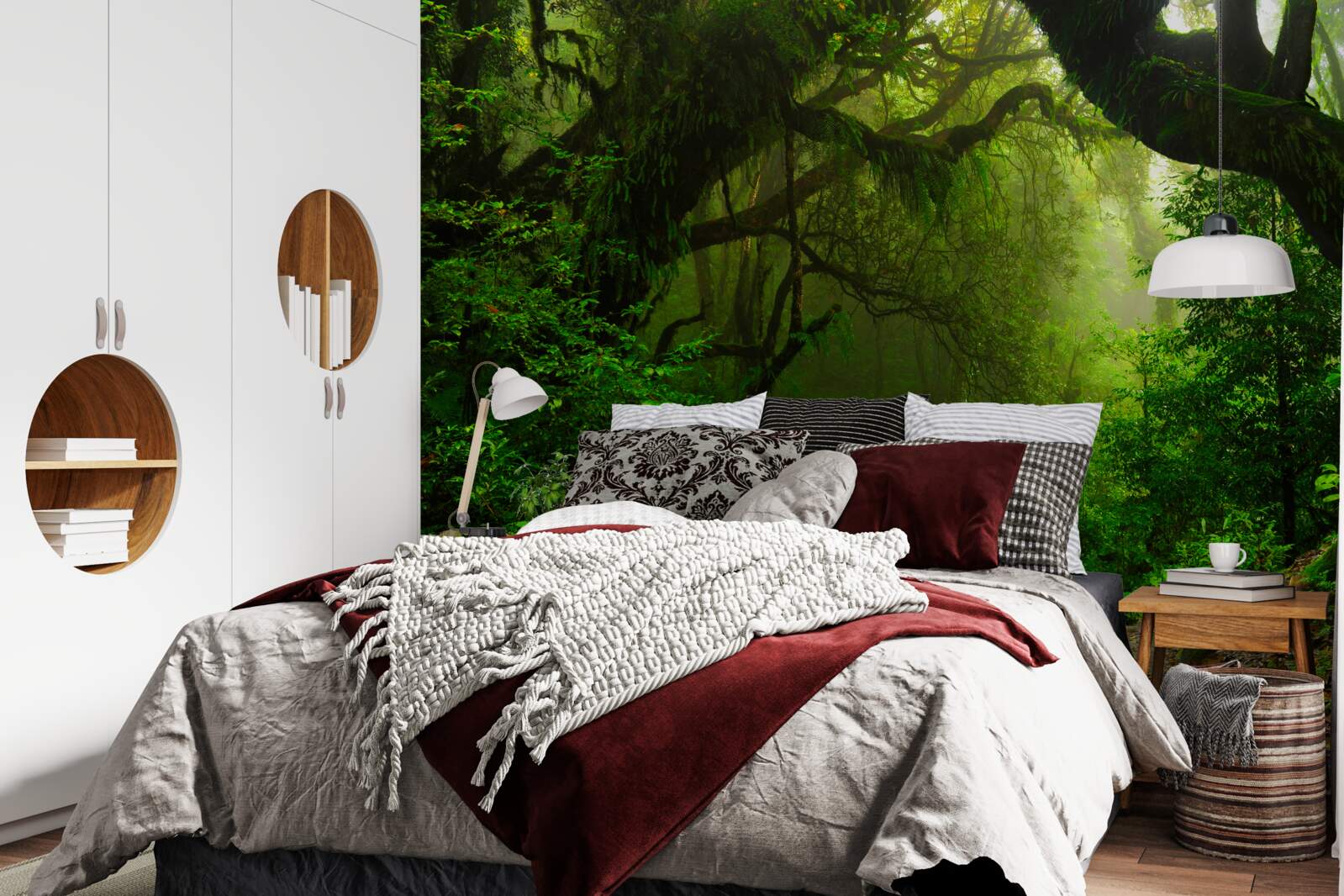 Fototapeta ścieżka przez gęsty zielony las