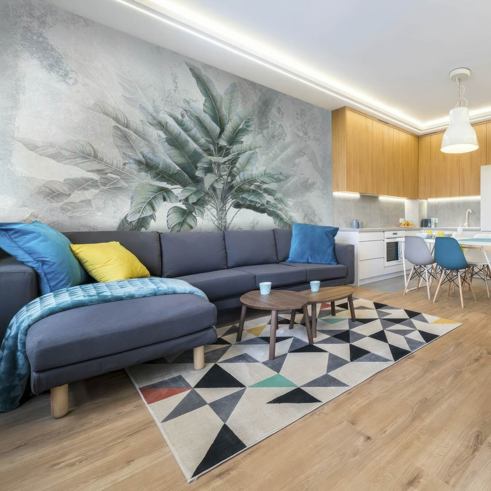 Fototapeta we mgle ukryta jest ogromna palma