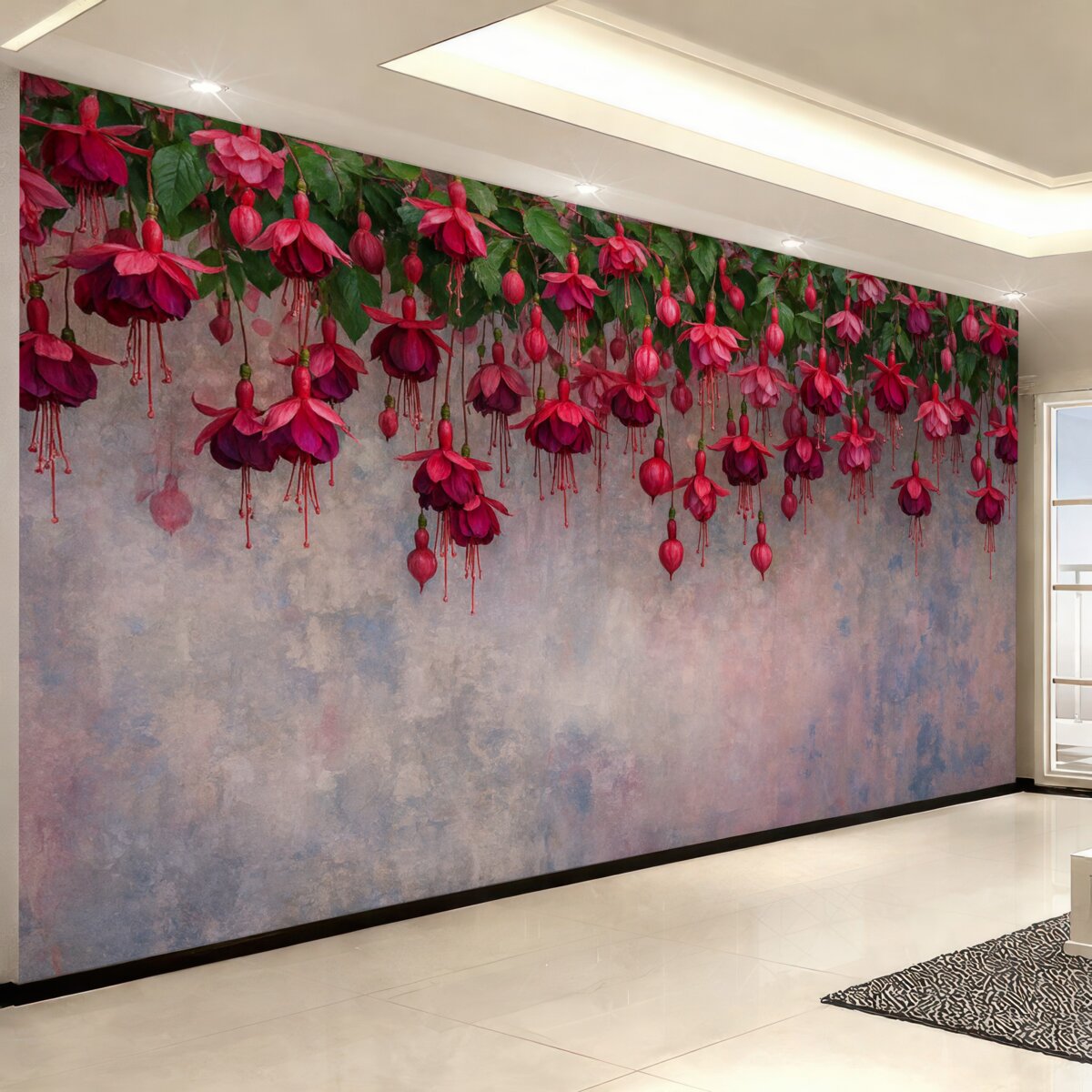 Fototapeta Wielkie fuksjowe kwiaty opadające z góry na tle stylowej ściany z efektem przetarć.
