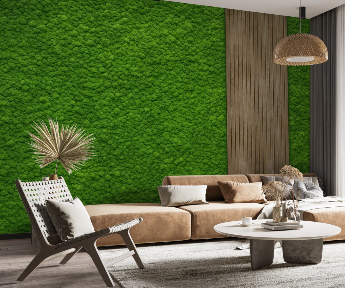 Fototapeta Ściana w stylistyce mchu z drewnianą płytą, intensywne zielone odcienie.