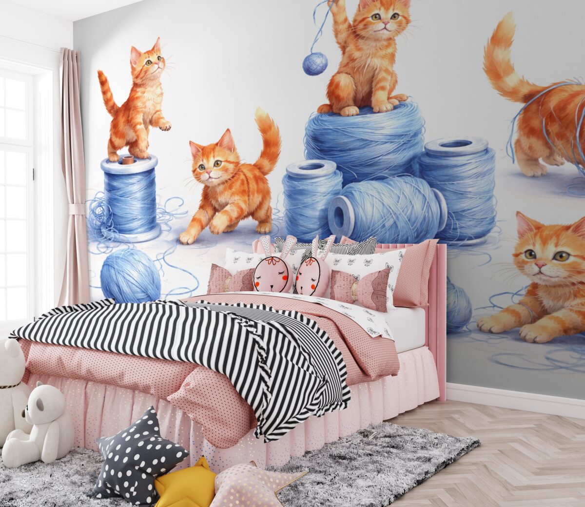 Fototapeta Czerwone kotki bawią się farbami z niebieskimi niteczkami.