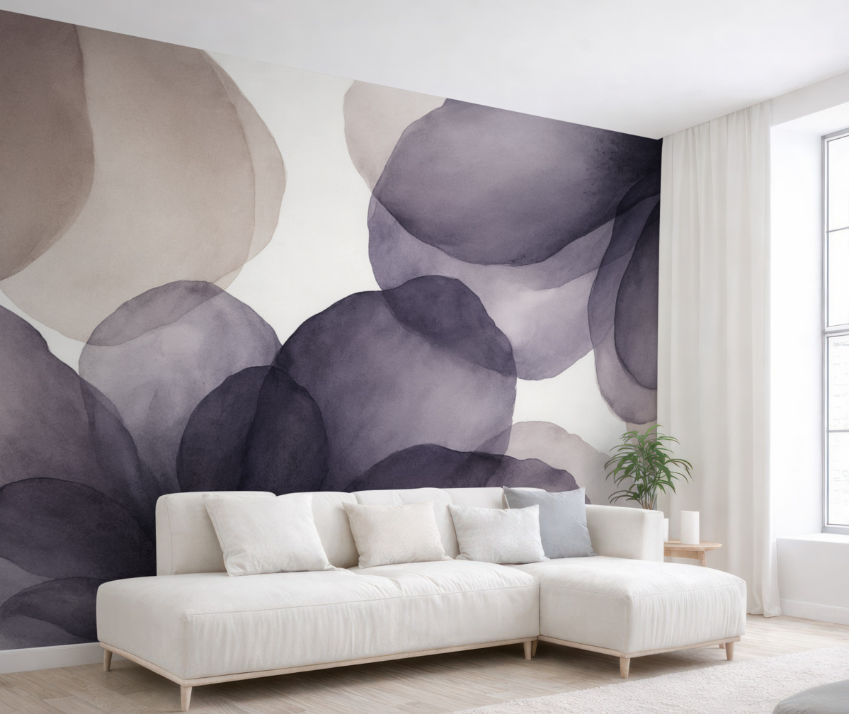 Fototapeta Abstrakcyjne ciemnofioletowe oraz beżowe kwiatowe wzory, delikatne i organiczne kształty z odczuciem dynamiki i płynności.