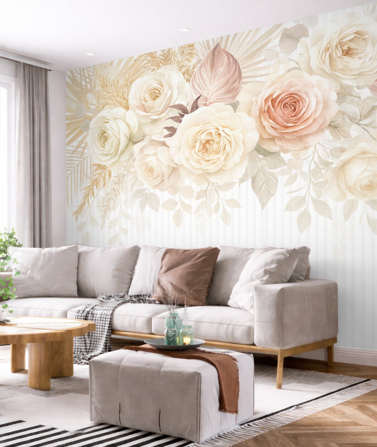 Fototapeta Bukiet kwiatowy z różowymi i białymi różami, palmowymi liśćmi oraz innymi tropikalnymi liśćmi na jasnym tle.