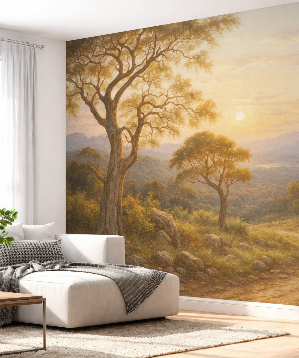 Fototapeta Kręta, wiejska ścieżka przez bujny, jesienny las z wysokimi, poskręcanymi drzewami i ciepłym słońcem.