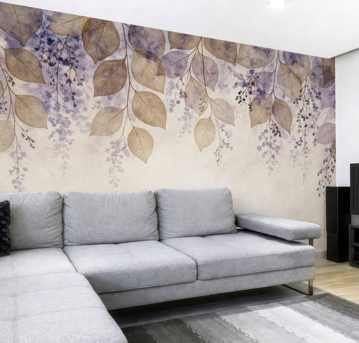 Fototapeta Subtelne, wysuszone liście oraz kwiaty w kolorach fioletu, beżu i bieli na jasnym, fakturowanym tle.