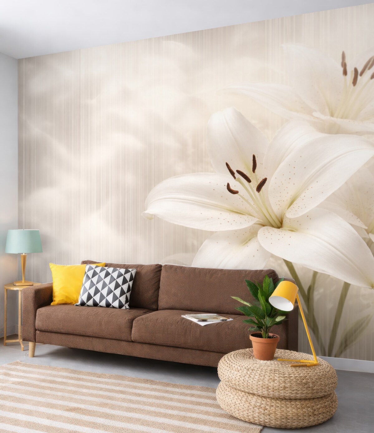 Fototapeta Subtelne beżowe lilie na tle prostokątnych pasów.
