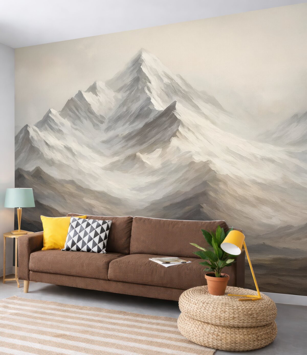 Fototapeta Górski pejzaż z błękitnym niebem, ruchy pędzla, stonowane beżowe i szare odcienie, łańcuch górski.